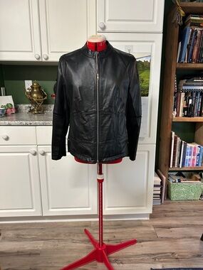 Women's Black Leather Zip-Up Jacket